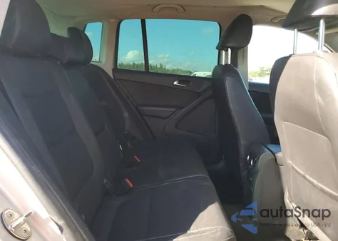 2012 Volkswagen Tiguan S z USA, uszkodzony, nr VIN WVGAV7AX7CW568673